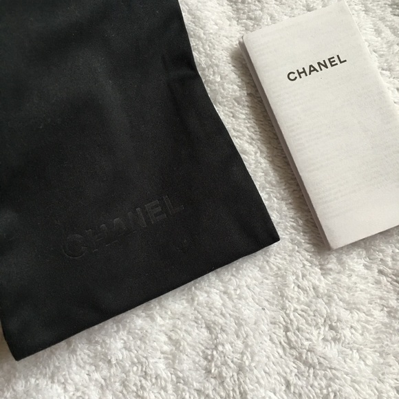 Chanel CC Calfskin Black Belt Like New Condition - Picture 11 of 11